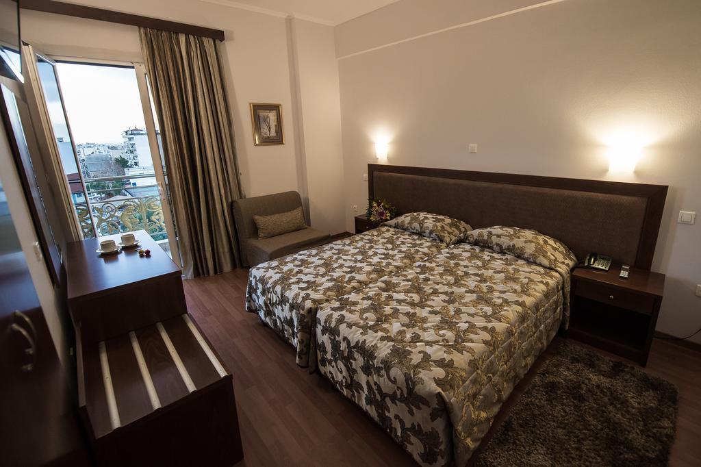 Hotel Olympos Pyrgos  Exterior photo