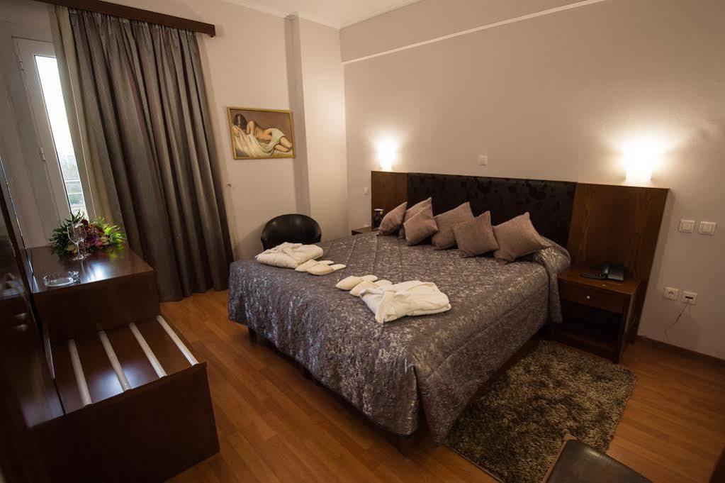 Hotel Olympos Pyrgos  Exterior photo